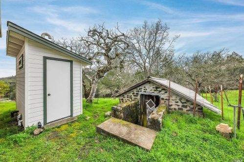 2151 Schultz Rd, Santa Rosa CA  95452-9073 exterior