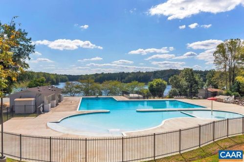 294 Jefferson Dr, Bybee VA  22963-2606 exterior