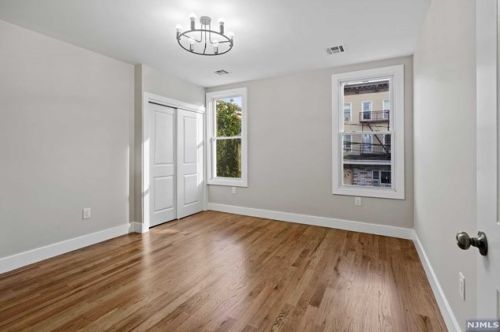 410 26th St, Union City NJ  07087-4511 exterior