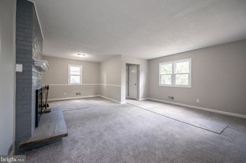 3873 Evelyn Dr, Wilmington DE  19808-4644 exterior