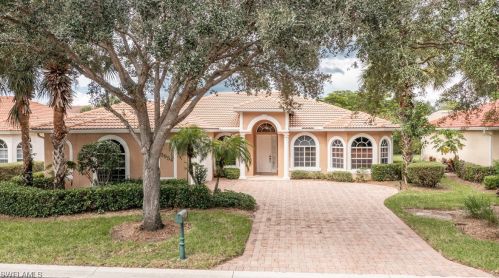 3954 Recreation Ln, Naples, FL 34116-7331