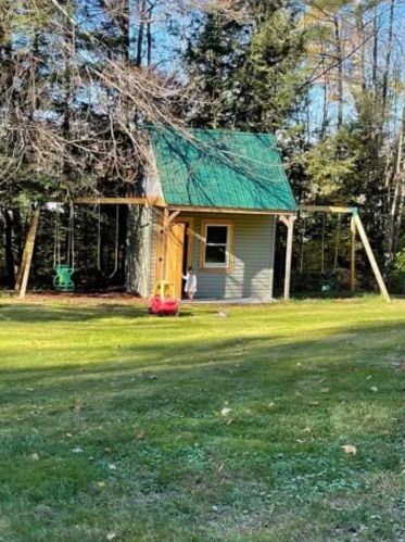 4 Monarch Ln, Unity NH  03743-5725 exterior