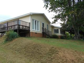 1909 Sweetwater Vonore Rd, Sweetwater, TN 37874-6353