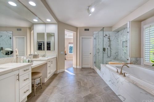 25 Madison Ln, Trabuco Canyon CA  92679-5012 exterior