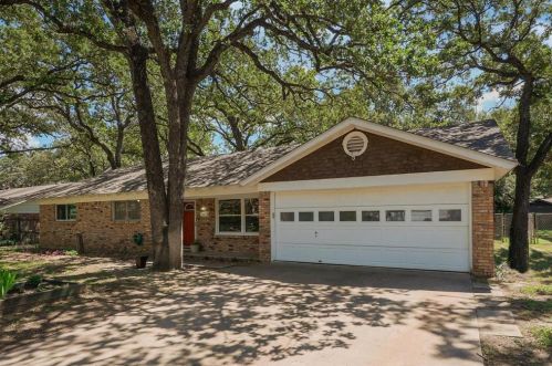 7320 Normandy Rd, Fort Worth, TX 76112-5342
