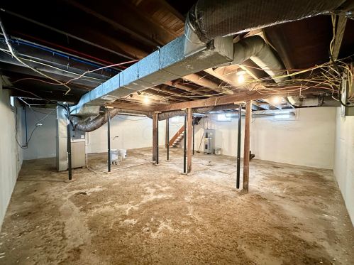 416 Park St, Bellefontaine OH  43311-2448 exterior