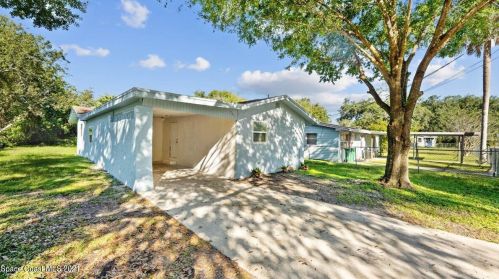 247 Lincoln Rd, Cocoa, FL 32926-4142