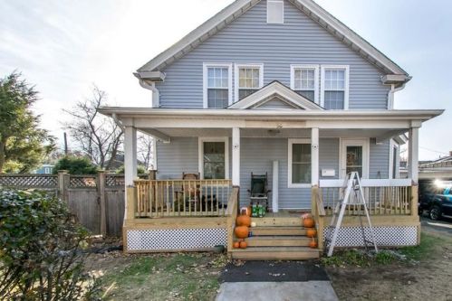 98 Freeman Ter, Springfield, MA 01104-2505