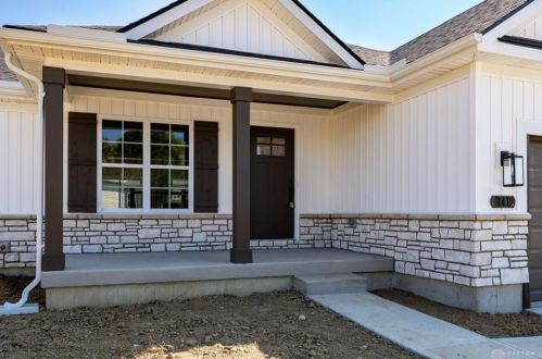 102 Pleasant Chase, Englewood, OH 45322-1861