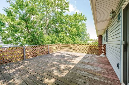 620 Dyre Ave, West Islip NY  11795-3312 exterior