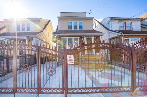 90-26 198th St, Jamaica, NY 11423-2119