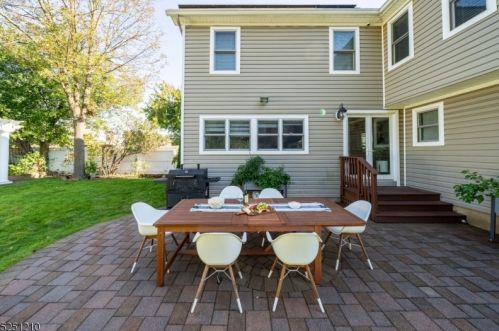 49 Myrtle St, Cranford NJ  07016-3456 exterior