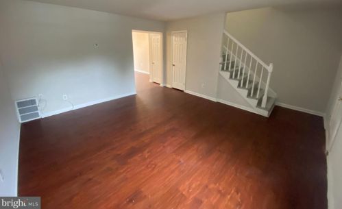 719 Olde Greenwich Cir, Fredericksburg VA  22408-4034 exterior