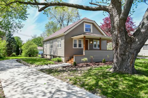 4235 92nd St, Milwaukee WI  53228-2133 exterior