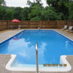 901 Lower Mill Rd, Hixson, TN 37343-2807