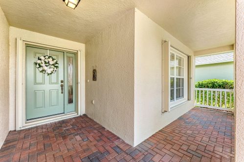 921 Indian Oaks Dr, Melbourne, FL 32901-8165