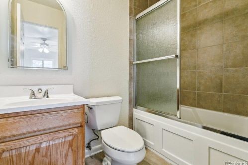 2824 Jackson St, Denver CO 80210-5639 exterior