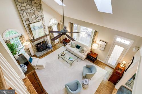 11406 Wild Bramble Way, Herndon VA  20194-1001 exterior