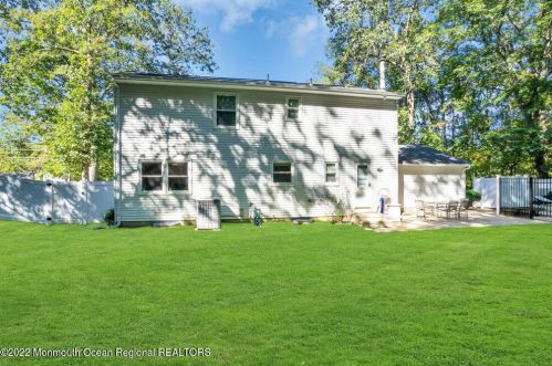 175 White Rd, Jackson Twp NJ  08527-5012 exterior