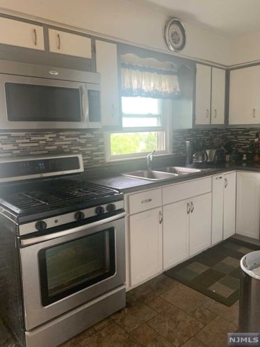 9005 Grand Ave, North Bergen NJ  07047-4430 exterior