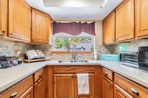 247 25 St, Saint Petersburg FL  33713-8734 exterior