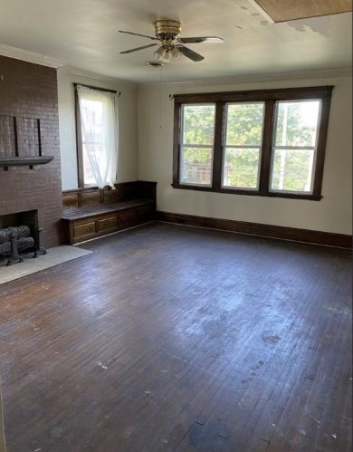 186 Gallatin Ave, Connellsville PA  15425-2986 exterior