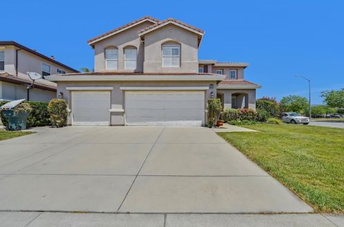 905 Ferragalli Ct, Gilroy, CA 95020-3217