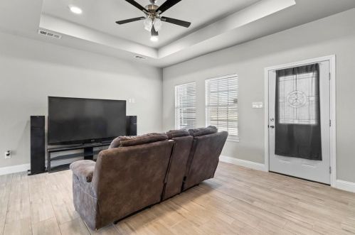 4709 Jefferson St, Greenville TX  75401 exterior