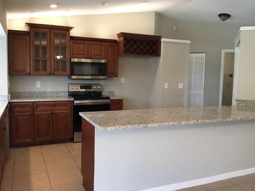 1064 Dalton Ave, Fort Pierce, FL 34953-2829