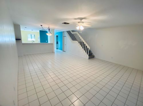 6110 Georgetown Pl, Hobe Sound FL 33455-7300 exterior