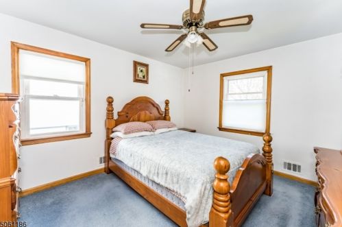 524 Laurel Ave, Roselle Park NJ  07204-1542 exterior