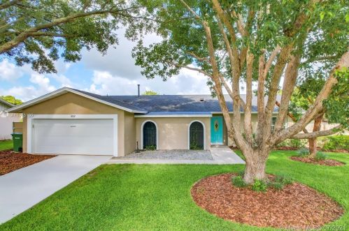 1953 Bishops Gate, Winter Haven, FL 33880-2711