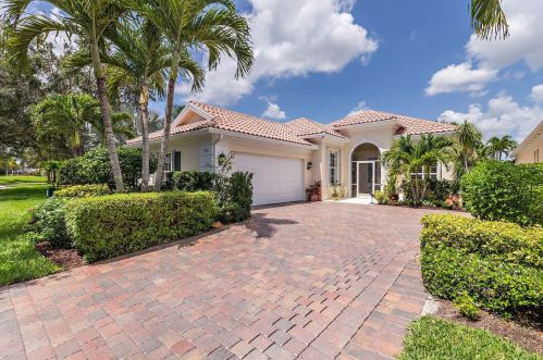 160 Euphrates Cir, West Palm Beach, FL 33410-2184