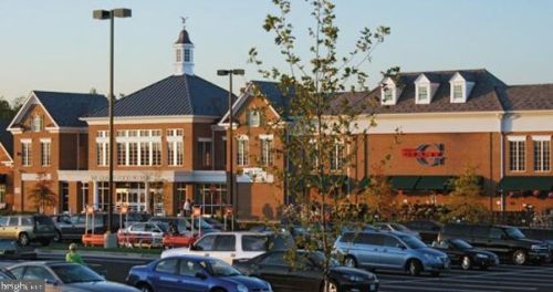 15241 Royal Crest Dr, Haymarket VA  20169-6211 exterior