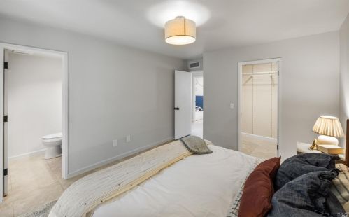 218 Sandalwood Ct, Vacaville CA  95687-5238 exterior