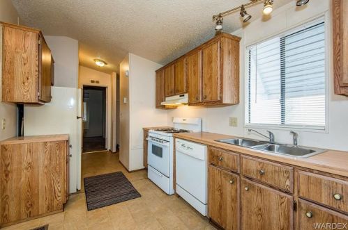 1460 Trane Rd, Bullhead City AZ  86442-5905 exterior