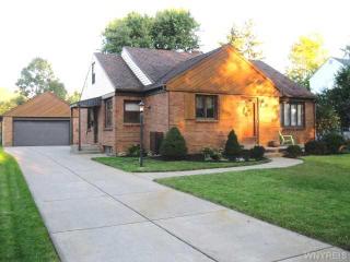 20 Parkdale Dr, Cheektowaga, NY 14086-2630