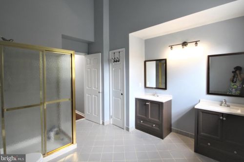 118 Shoal Creek Dr, Blue Bell PA  19422-3250 exterior