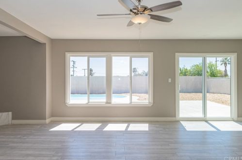 643 Mckinley St, Rialto CA  92376-6057 exterior