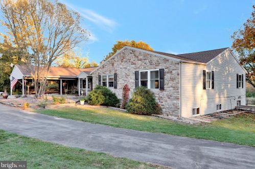 3110 Williamson Rd, Upton, PA 17225-9379