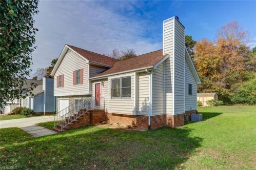 4 Palm Tree Ct, Greensboro, NC 27406-5948