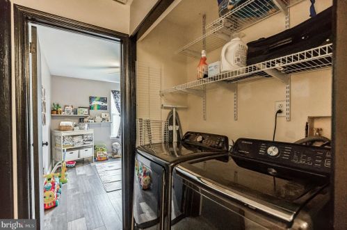 3056 Harbour Dr, Palmyra NJ  08065-2208 exterior