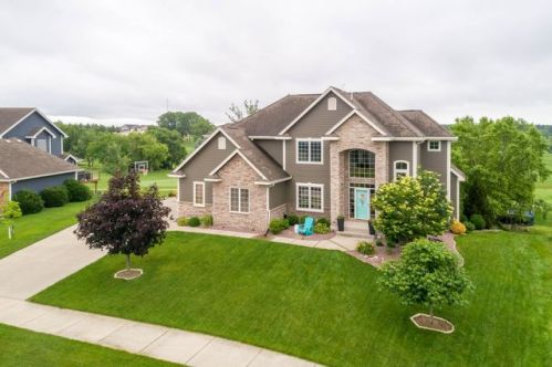 310 Turnberry Dr, Norwalk, IA 50211-9614