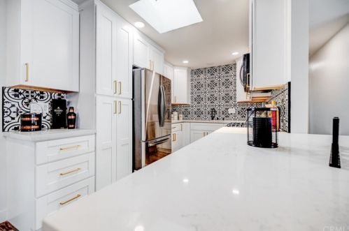 882 Cardiff St, San Diego, CA 92114-5016