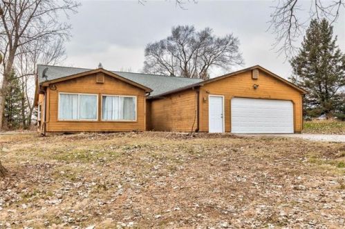 2484 112th St, Mitchellville, IA 50169-9534