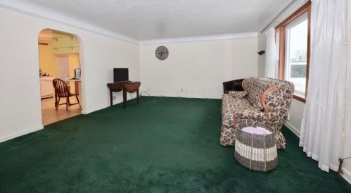 321 Clover Ave, Marion, OH 43302-5630