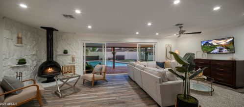 8649 Plz Ave, Scottsdale AZ 85250-6706 exterior