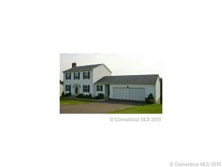 12 Meadow Rd, Cromwell, CT 06416-2475
