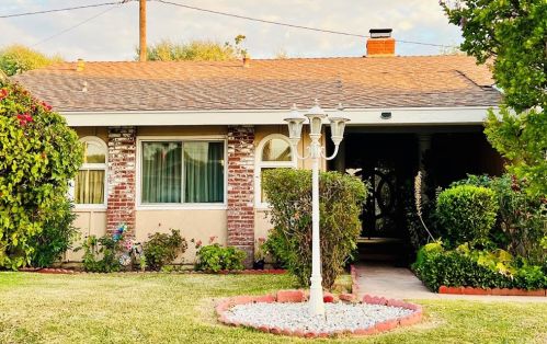 2736 Valley View Ave, West Covina, CA 91792-3028