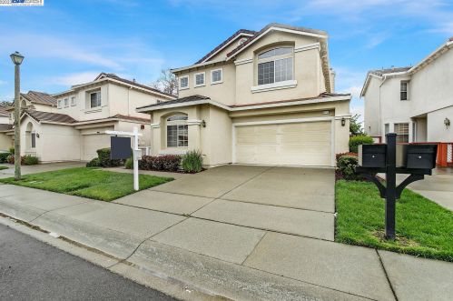 15946 Bayberry Ln, San Lorenzo, CA 94580-1190